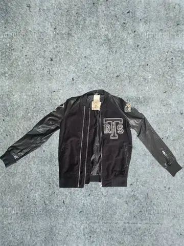 카모플라쥬 패치 부착 가죽 절개 바시티 자켓/블루종