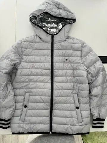 TOMMY HILFIGER 후드 부착 다운 자켓