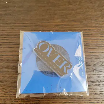 OVER LIVE TOUR 2023 핀 배지