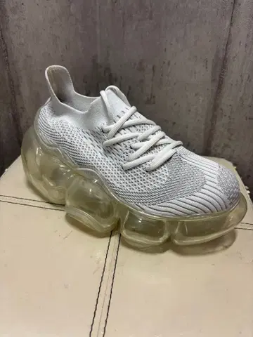 24cm grounds MOOPIE 통굽 로우컷 스니커즈