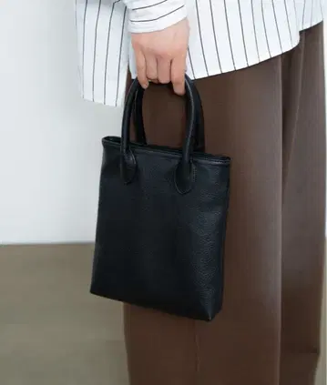 [ SINSS ] 미니 토트백 블랙