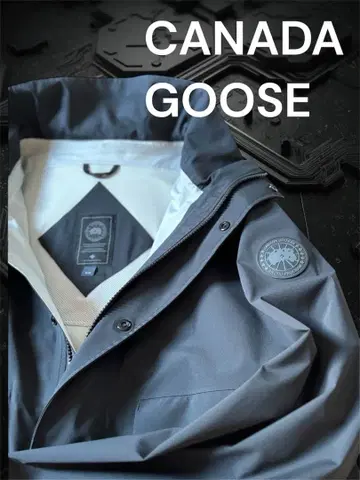 CANADA GOOSE 다크 블루 마운틴 후드티