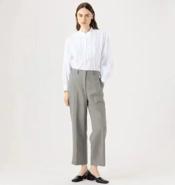 투모로우랜드 Ballsey 라이트 칼라 센터 프레스 스트레이트 팬츠