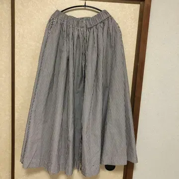 ebure 에브르 스트라이프 플레어 스커트 사이즈 36