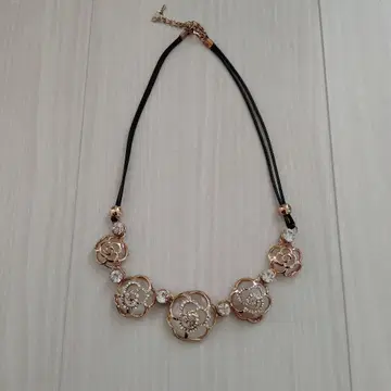 새상품 꽃 모티브 초커