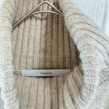 FRAMeWORK 프레임워크 터틀넥 니트 새상품급