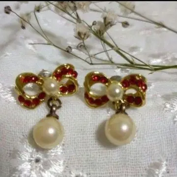 리본 파베 귀걸이 펄 장식