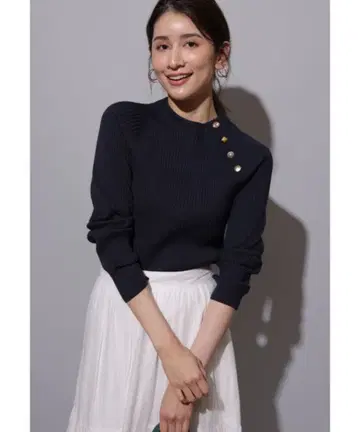 새상품 JUSGLTTY 재스그리티 멀티 버튼 리브 니트 네이비