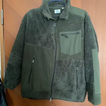 올리브 그린 플리스 자켓