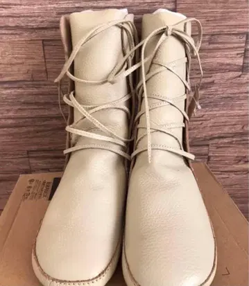크림색 가죽 레이스업 부츠 가죽 흰색 화이트 부츠 하프 부츠