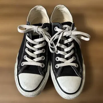 컨버스 올스타 블랙 스니커즈