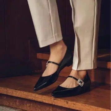 OHGA 오가 비쥬 펌프스 멜리 제인 블랙 스트랩