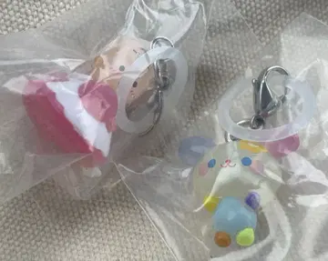 산리오 윳토메지루시 액세서리 우사하나 마론크림