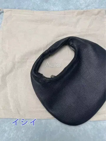 Aeta 라운드 원 숄더 M 사이즈 미사용 새상품