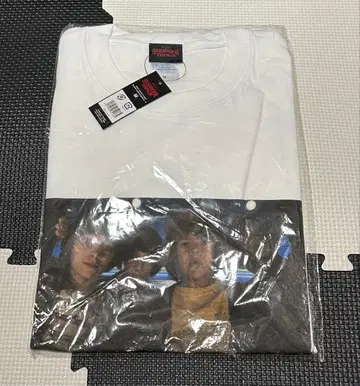 기묘한 이야기 T셔츠 M 사이즈 새상품 익명 배송