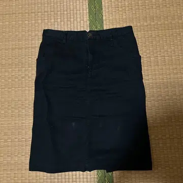 LILIUM 블랙 타이트 스커트 사이즈 2