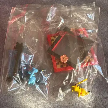 포켓몬 포근포근 흔들흔들 장식 피카츄 & 리오르