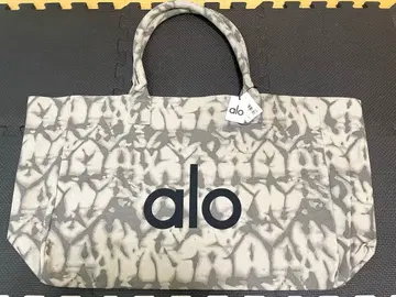 Alo Yoga 그레이 타이다이 토트백