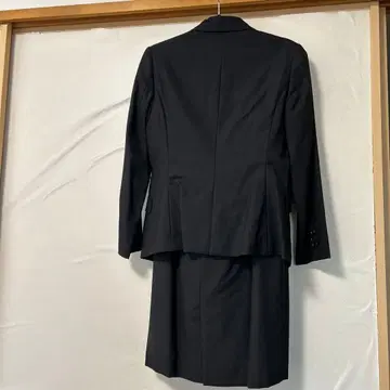 블랙 취업 정장 (타이트 스커트 포함)