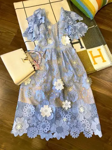 Chesty 자수 플라워 레이스 원피스