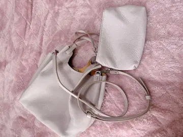 잔니 키아리 가죽 숄더백 파우치 포함