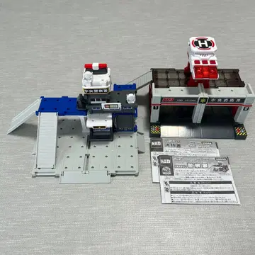 토미카 타운 소방서 경찰서 세트 상자 없음