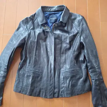 거의 새상품 TOMORROWLAND 블랙 가죽 싱글 라이더 양가죽 라무