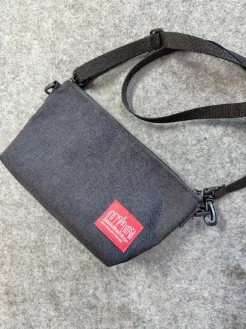 맨하탄 포티지 블랙 숄더백 새상품급