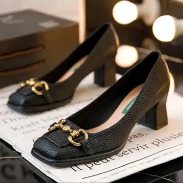 새상품 IRADOWL 신발 펌프스 스퀘어토