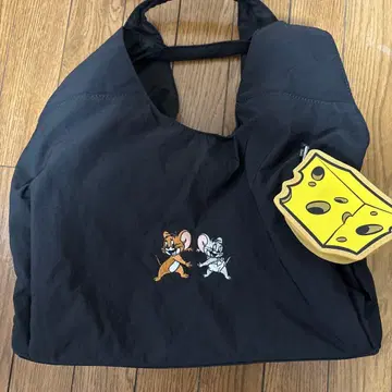 캐릭터 자수 토트백과 파우치