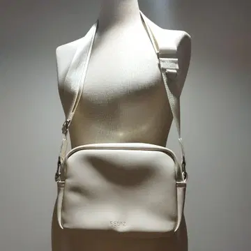 FELIZ 화이트 숄더백