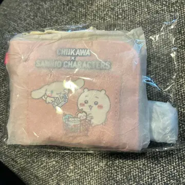 치이카와 산리오 캐릭터즈 컴팩트 월렛 시나몬 치이카와