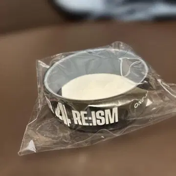 Officialdism 히게단 FOUR-RE:ISM 러버 밴드