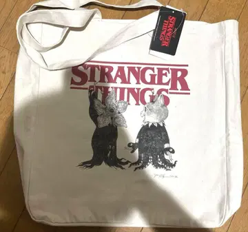 코믹콘 2025 회장 한정판 히구치 유코 토트백