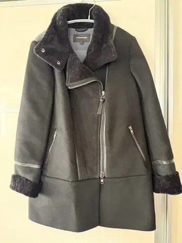 맥케이지 Mackage 무스탕 다운 코트 XS