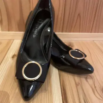 스틸레토 리본 펌프스