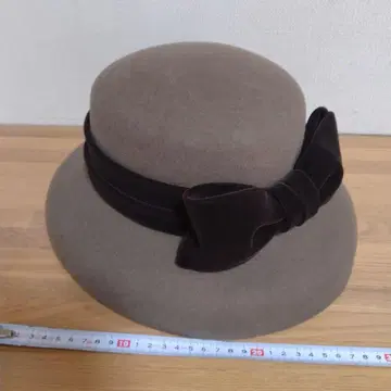브라운 울 펠트 햇 리본 포함