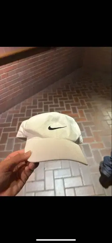 90s Nike 화이트 캡