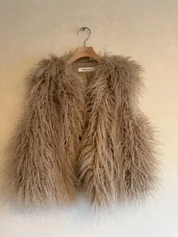 [ 미사용 새상품 ] 베리떼꾸르의 퍼 베스트