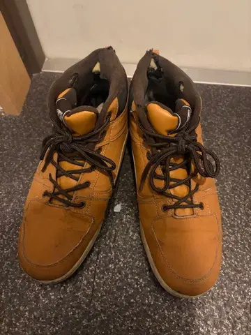 반스 브라운 하이컷 스니커즈