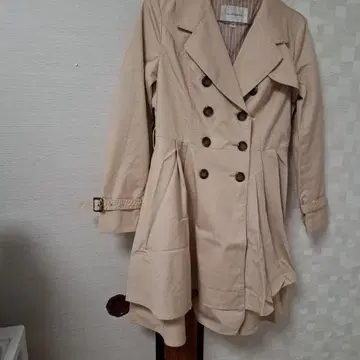 JILLSTUART 베이지 더블 브레스트 트렌치코트