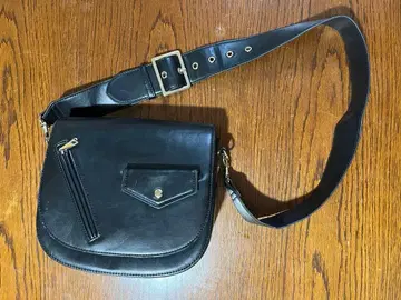 FRAY I.D 블랙 가죽 숄더백