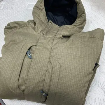 ALPHA NUMERICK 스노우 자켓 구제 의류