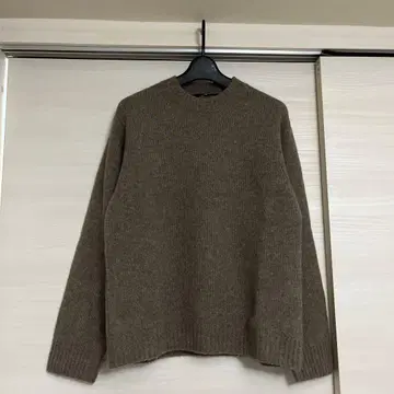 새상품급 Stunning Lure 크루넥 풀오버 니트