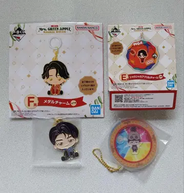 Mrs. GREEN APPLE 메달 참 세트