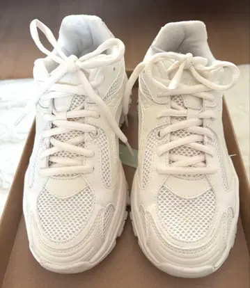 emmi 메쉬 스니커즈 화이트 24.0cm