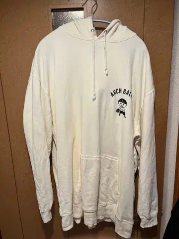 ARCH BALLER 후드티