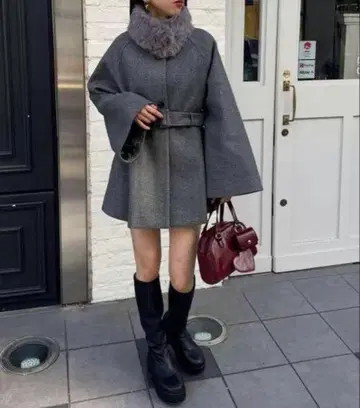 택 포함 새상품 당일 발송 가능 Chico 퍼 탈부착 케이프 코트