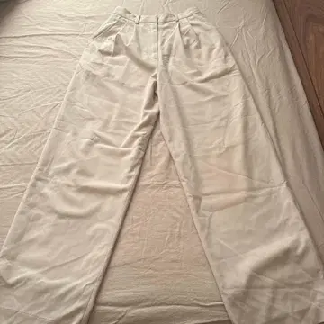 CLANE BASIC TUCK PANTS