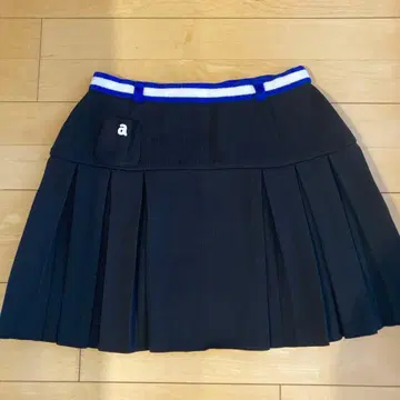 컨디션 최상 아르치비오 플리츠 스커트 블랙